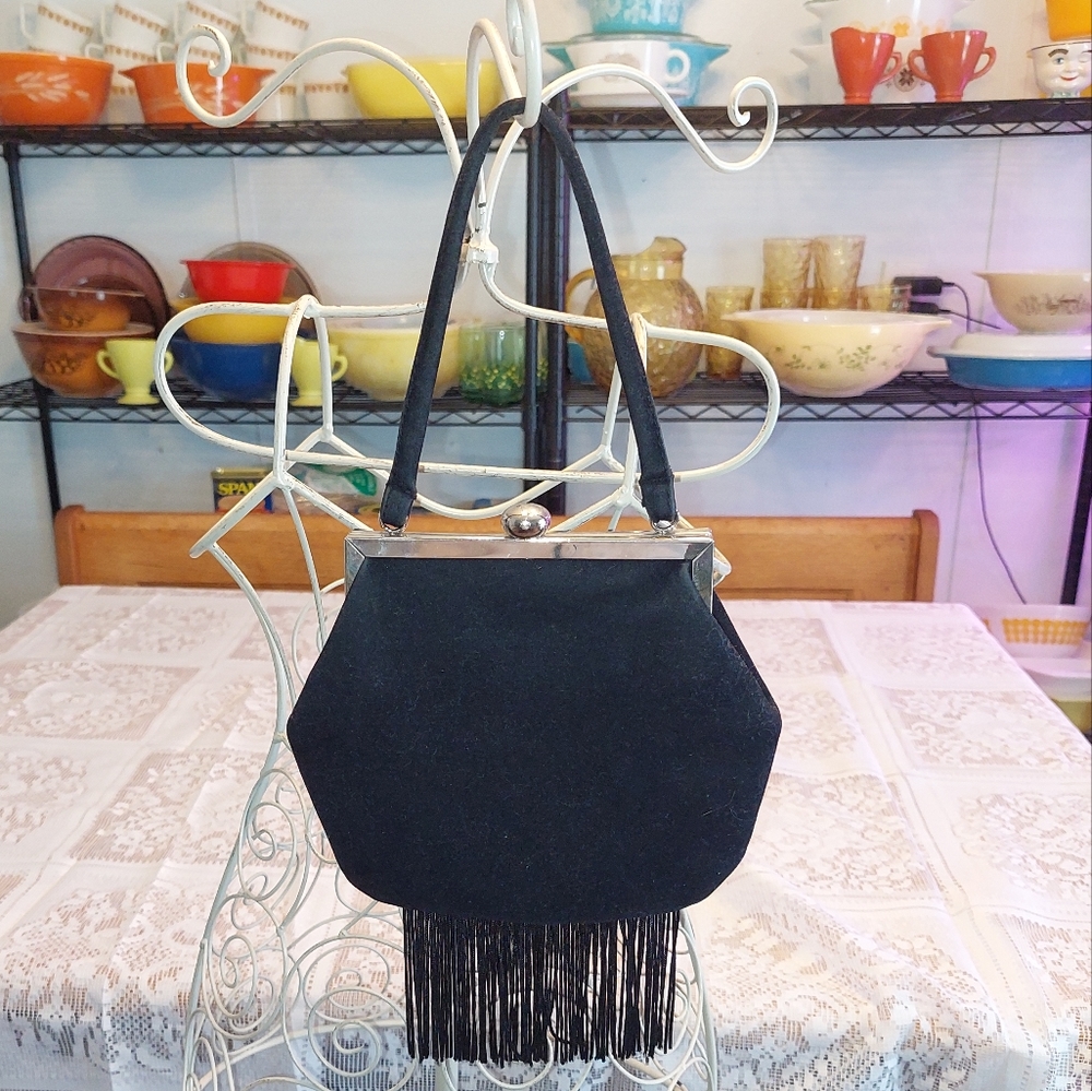 Evan Picone black velvet wristlet clutch